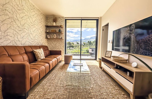 George Central Apartment | Serene 2-bedroom apartment with AC & Mountain View in George