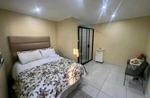 Tshwane Hotel | Silver Sun Guest house