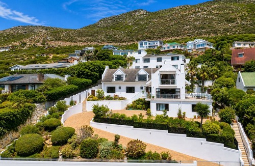 Fish Hoek House | Sky Nova Villa False Bay Mountain & Ocean Views