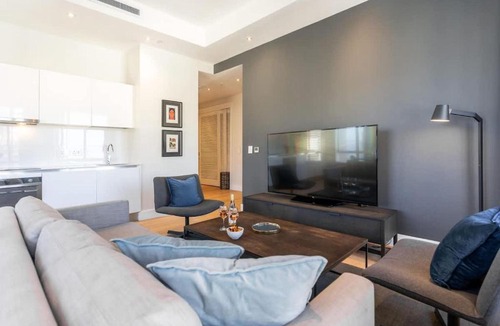 Cape Town City Centre Apartment | Skyline Apartment 2112 - In the heart of Cape Town