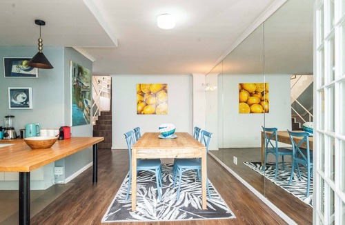 Bo'Kaap House | Skyline Sanctuary