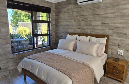 Somerset West House | Somerset Garden Studio