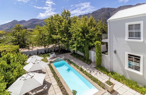 Franschhoek House | Spacious 5BR house in peaceful area in Franschhoek with pool/Braai & Mntain view