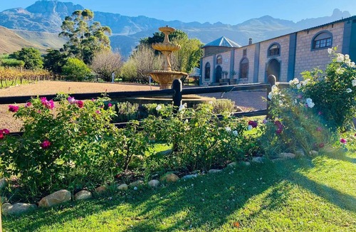 Ladismith House | Spacious Farmhouse Rental in Ladismith With Stunning Views