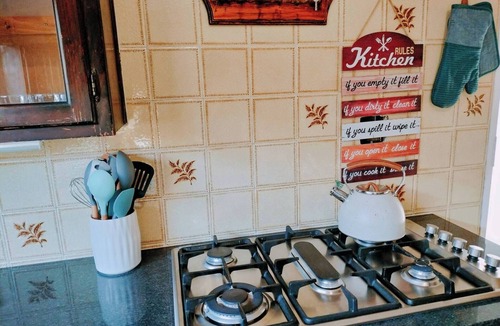 Greater Johannesburg Metropolitan Area House | Spacious Home, Families & Crews, Near Northcliff