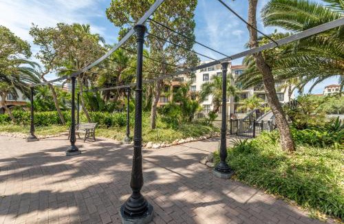 Century City Apartment | St Tropez On Lake 302 The Island Club