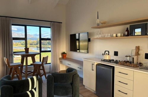 Stellenbosch Apartment | Stables on Kloof - Palomino Cottage