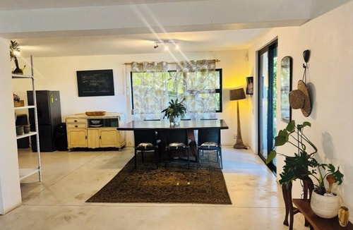 Westbrook Cottage | Stay Salty Beach Cottage Cozy 1-bedroom cottage in amazing Westbrook with AC