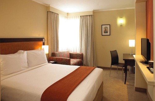 Rustenburg Hotel | Stayeasy Rustenburg