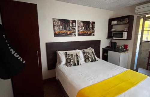 Upington Apartment | Steenbok Self Catering Accommodation