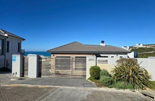 L'Agulhas Apartment | Still