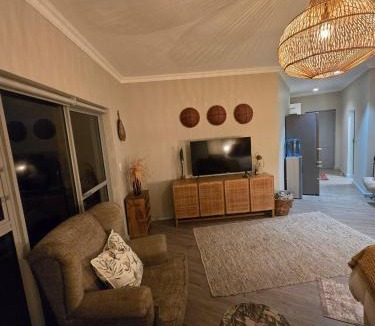 L'Agulhas Apartment | Still