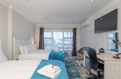 Struisbaai House | Stonehouse on Main