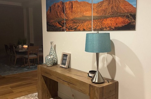 Ivins House | Stunning Kayenta Red Mountain Views!
