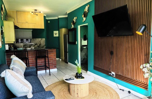 Eikenbosch Apartment | Stunning lake view apartment