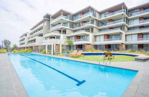 Hillhead Apartment | Stunning & Modern Apartment in Oceandune