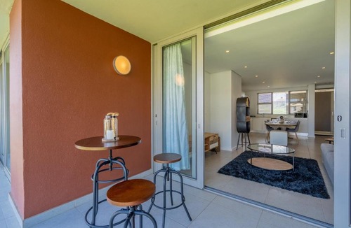 Hillhead Apartment | Stunning & Modern Apartment in Oceandune