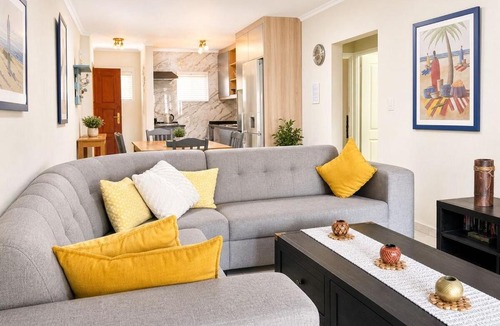 Shelly Beach Apartment | Stunning Sea Views & Direct Beach Access
