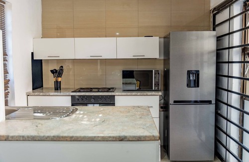 Parkwood Cottage | Stylish 1 bedroom cottage Parkwood Retreat