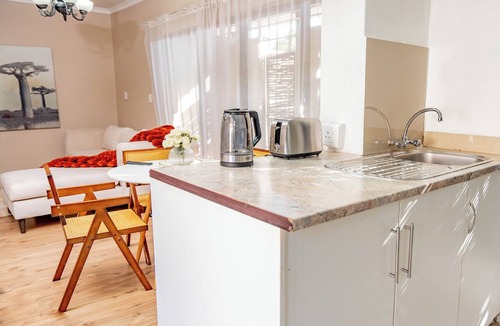 Parkwood Cottage | Stylish 1 bedroom cottage Parkwood Retreat
