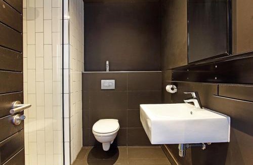 Cape Town City Centre Apartment | Stylish WEX1 Apartment with Mountain Views