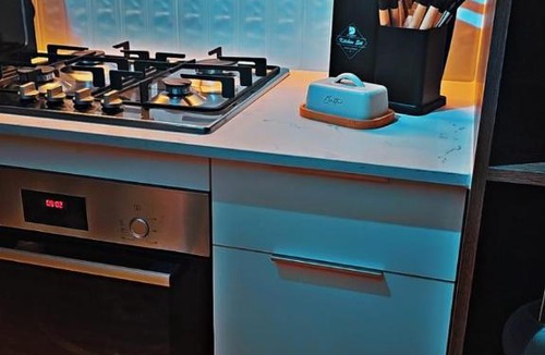 Parkwood Apartment | Suite 312 at Saxon Square Rosebank