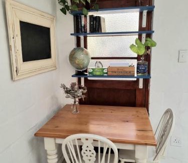 Wynberg House | Sunlight Cottage