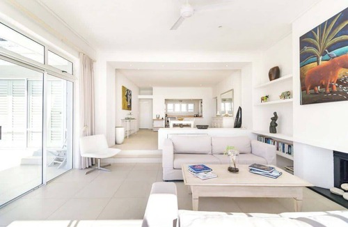 Camps Bay Villa | Superb family Villa, Pool, Camps Bay - Msangasanga