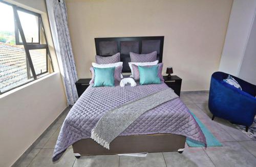 Kareeberg Apartment | Sydney's Guest