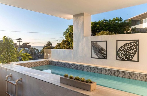 Camps Bay Apartment | Terrace Royale Apt Camps Bay - Walk to beach Pool