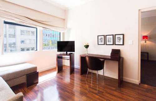 Cape Town City Centre Apartment | The Bijoux 3-2 No Load Shedding