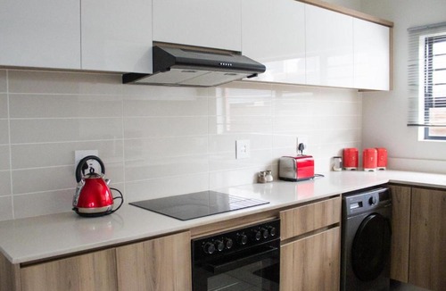 Pretoria Apartment | The Blyde Crystal Clear 3 Bedroom Garden Apartment