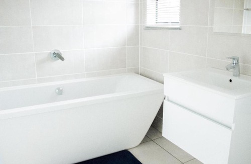 Pretoria Apartment | The Blyde Crystal Clear 3 Bedroom Garden Apartment