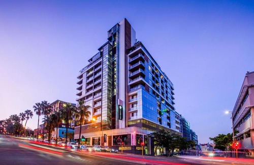 Cape Town City Centre Apartment | The Capital Mirage