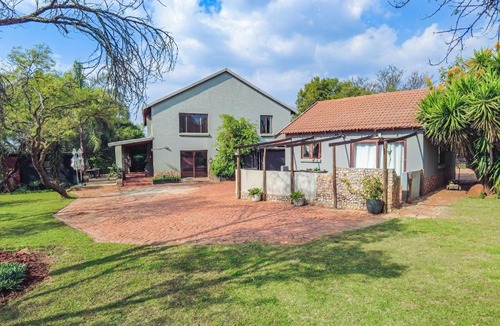 Roodeplaat Villa | The Captain Villa