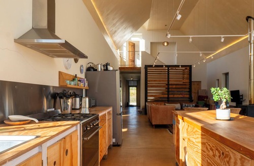 Pringle Bay House | The Dunes - Hot tub, Spacious, Sleeps 10