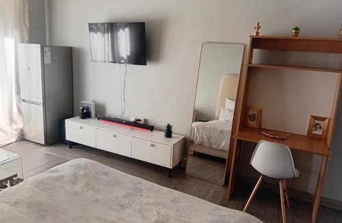 Downtown Johannesburg Apartment | The Farmer Studio Maboneng