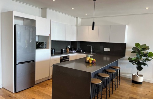 Three Anchor Bay Apartment | The Glengariff 701 - Designer 2-Bedroom Apartment on the Atlantic Seaboard