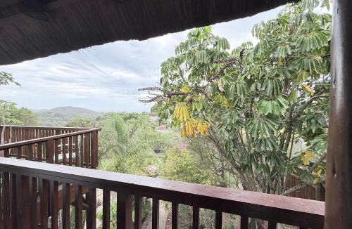 Beacon Bay House | The Hide on 37 Flamingo