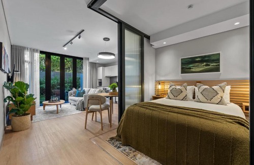 Kenilworth Apartment | The Kenilworth 1 Bedroom Quite Sanctuary