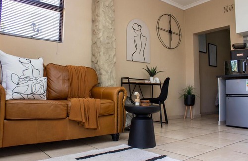 Alberton Apartment | The Lavera Guesthouse