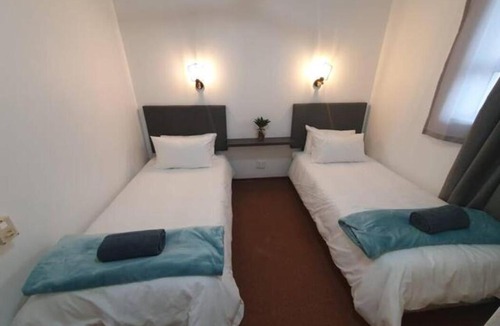 Summerstrand Apartment | The Lookout - Brookes Hill Suites