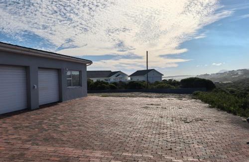 Pearly Beach House | The Lookout