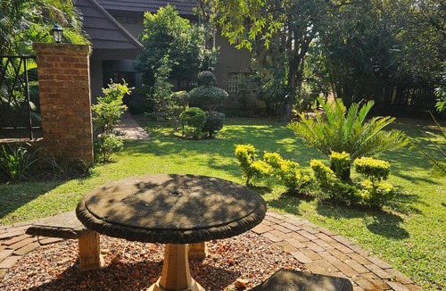 Kampersrus House | The Olive Room Plot 81