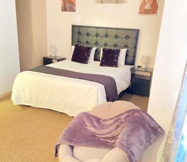 Downtown Johannesburg Apartment | The Orange Corner IIII At Mampungubwe Hotel