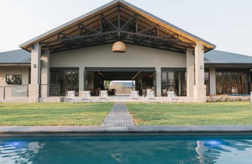 Thorny Bush Game Reserve Cabin | The Orpen Kruger, Cork Tree Collection