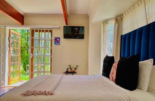 Brakpan House | The Qs guest suite