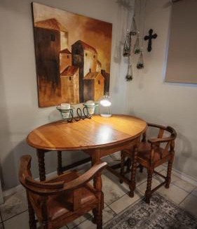 Malmesbury Apartment | The Resting Place