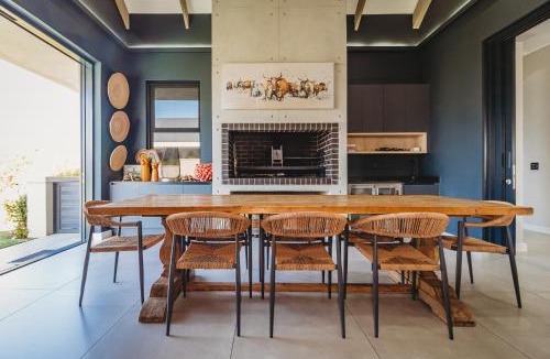 George Villa | The Ridge House Kingswood Golf Estate