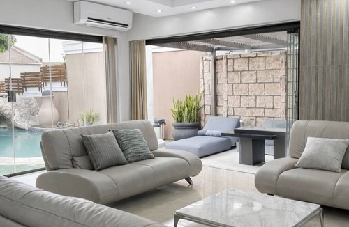 Bloubergstrand House | The Seamless Oasis
